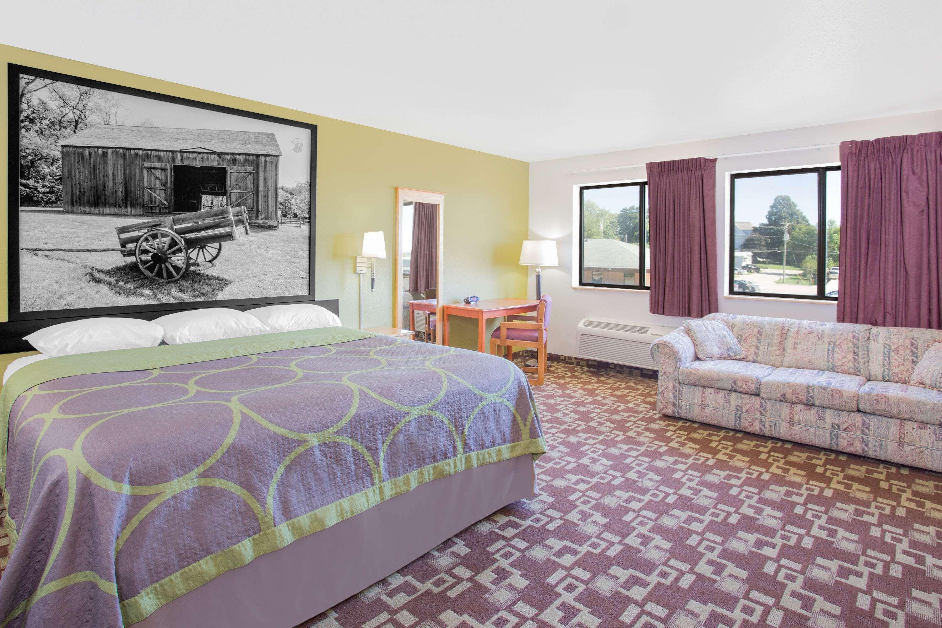 Super 8 By Wyndham Independence Ia Hotell Eksteriør bilde